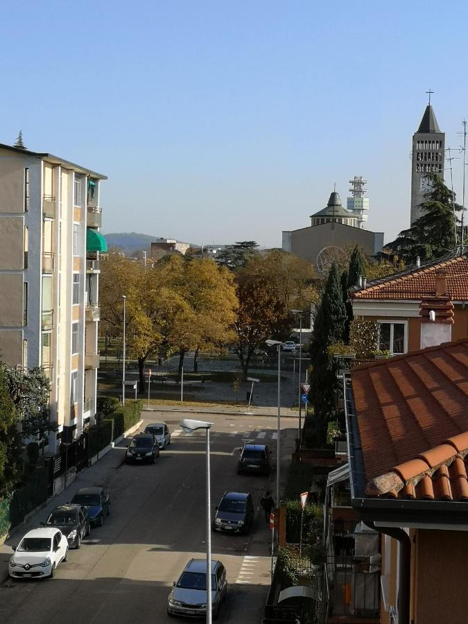 Queen East Verona Apartments מראה חיצוני תמונה