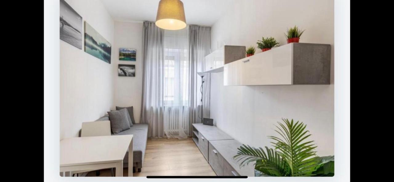 Queen East Verona Apartments מראה חיצוני תמונה