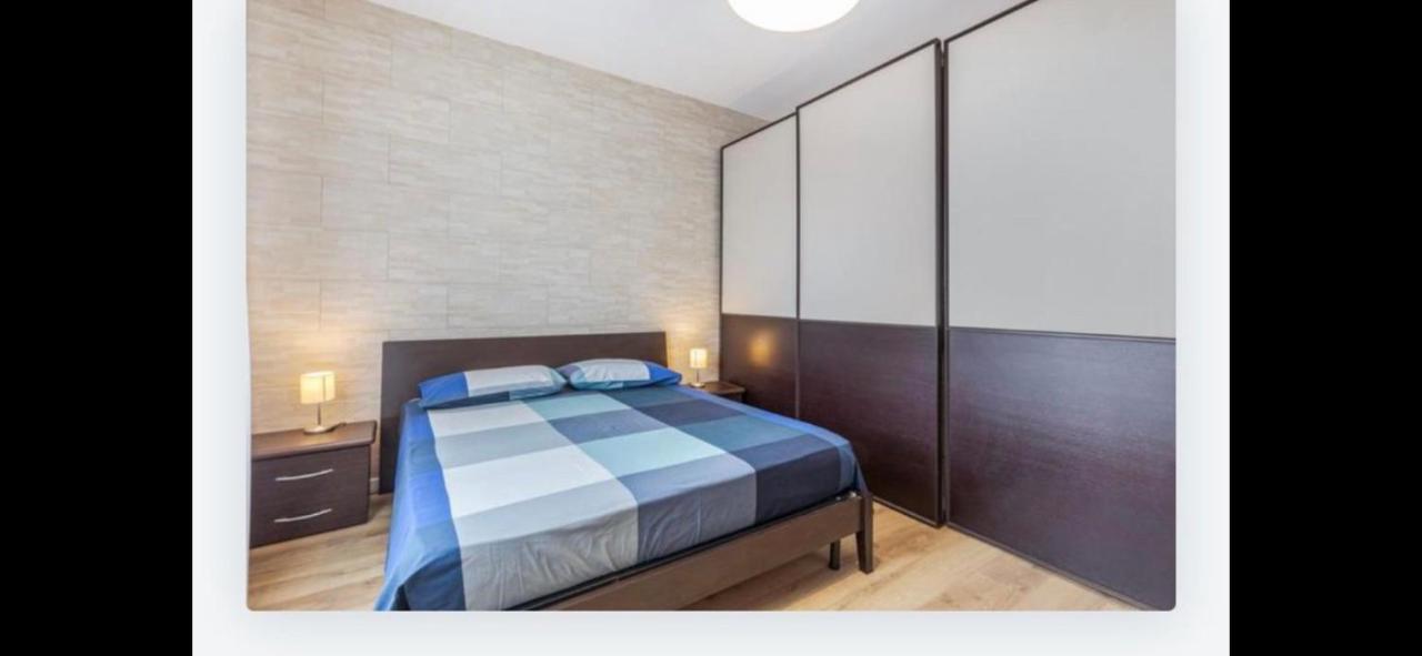 Queen East Verona Apartments מראה חיצוני תמונה