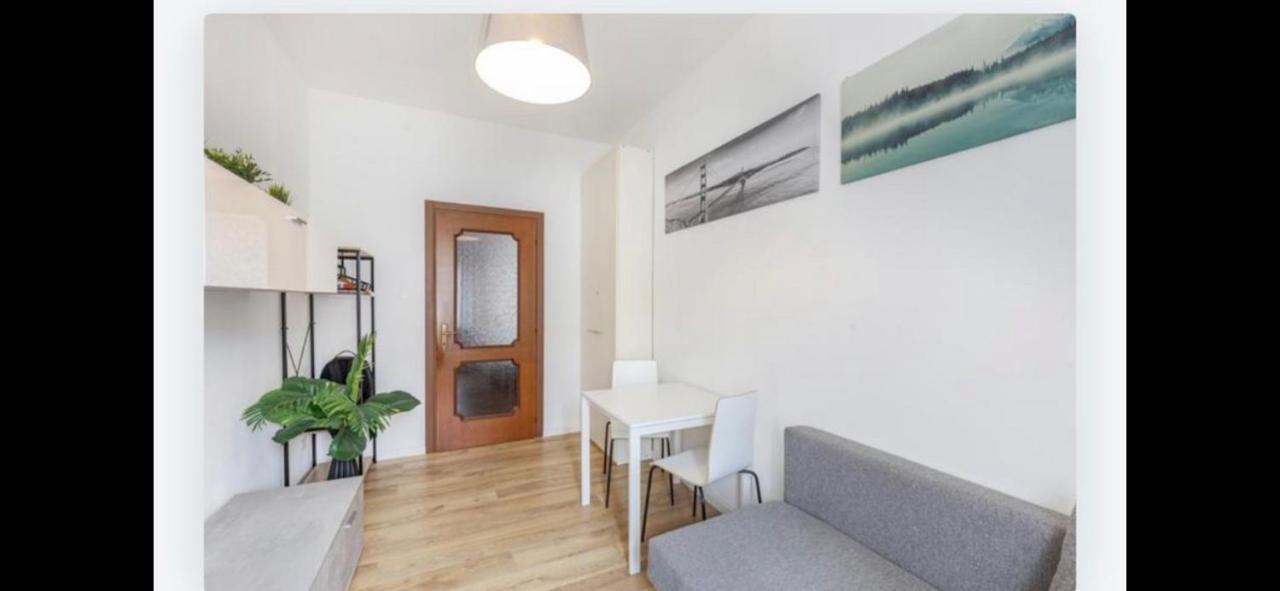 Queen East Verona Apartments מראה חיצוני תמונה
