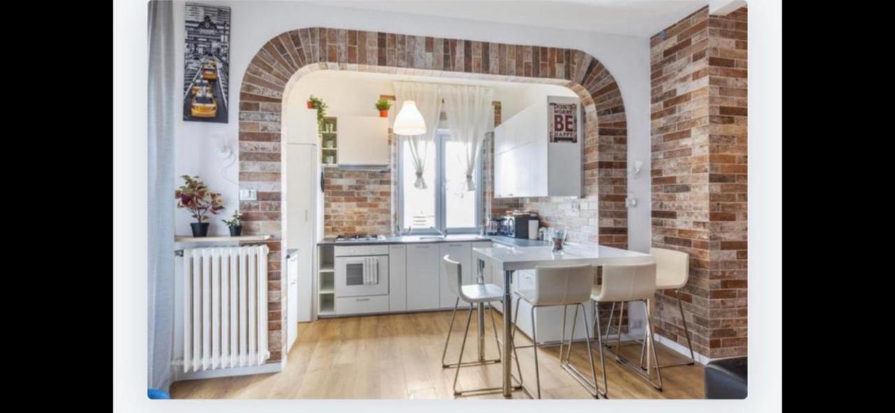 Queen East Verona Apartments מראה חיצוני תמונה