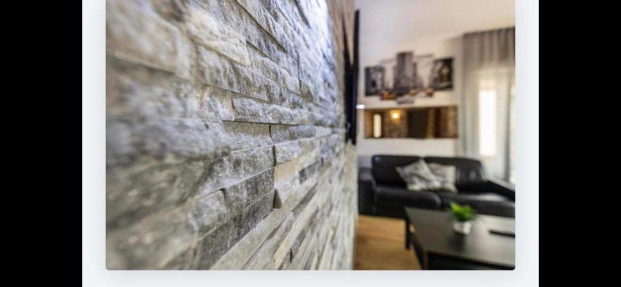 Queen East Verona Apartments מראה חיצוני תמונה
