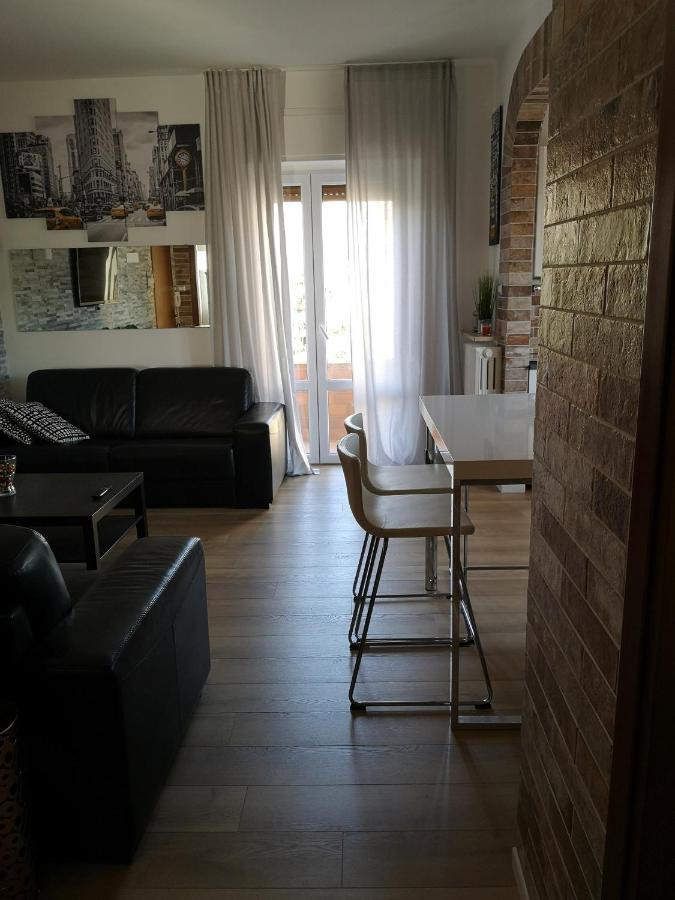 Queen East Verona Apartments מראה חיצוני תמונה